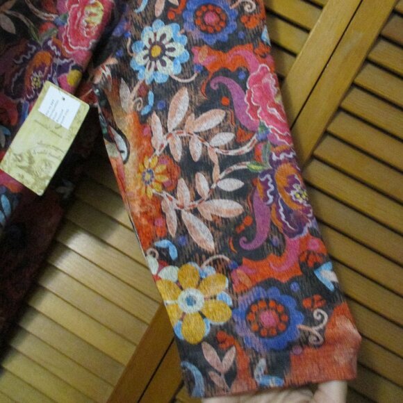 Energe NEW top colorful cat print, 3/4 sleeves lightweight & stretchy size 2x - Picture 6 of 8